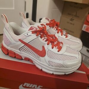 Nike Vomero 5 Summit White and Crimson